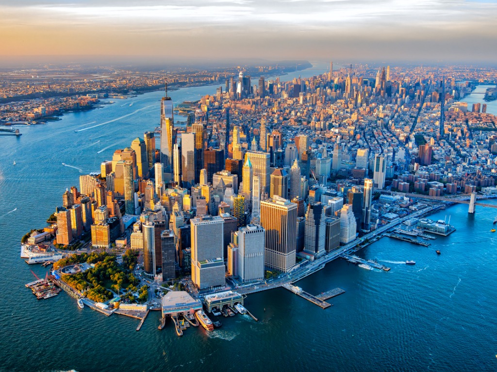New York City skyline at sunset. A Top Executive Replacement Search Firm would thrive here.